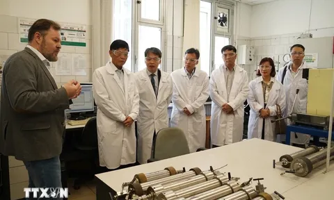 Việt Nam-Nga tăng cường hợp tác trong thăm dò và khai thác dầu khí