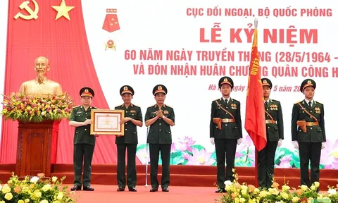 Cục Đối ngoại (Bộ Quốc phòng) đón nhận Huân chương Quân công hạng Nhất