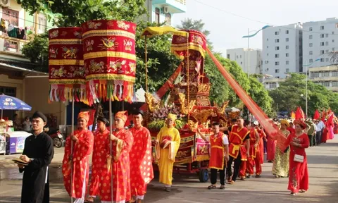 Lễ hội bánh chưng, bánh giầy ở Sầm Sơn (Thanh Hóa)