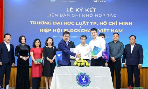 Tăng cường ứng dụng trí tuệ nhân tạo và blockchain trong ngành luật