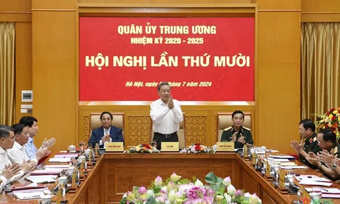 Chủ tịch nước Tô Lâm và Thủ tướng Phạm Minh Chính dự Hội nghị Quân ủy Trung ương lần thứ mười