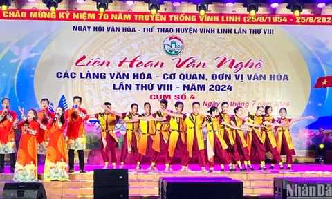 Sôi nổi liên hoan văn nghệ chào mừng kỷ niệm 70 năm truyền thống Vĩnh Linh