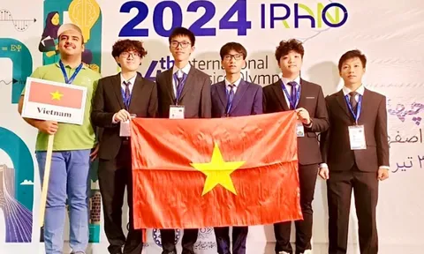 Học sinh Việt Nam đạt 5 Huy chương Vàng và Bạc Olympic Vật lý quốc tế
