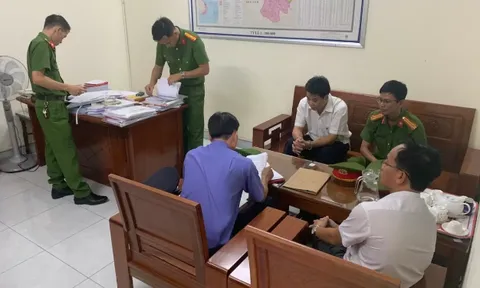 Bắt tạm giam 2 cán bộ Chi cục Quản lý đất đai tỉnh Quảng Nam