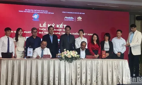 Ký kết hợp tác giữa Trung tâm Triển lãm Văn hóa Nghệ thuật Việt Nam và Mondelez Kinh Đô
