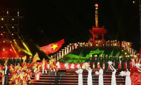 Xúc động Chương trình nghệ thuật "Bản hùng ca bất diệt" tại Quảng Trị