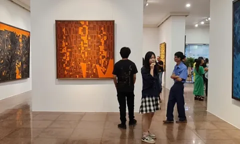 Ấn tượng từ triển lãm tranh “Cấu trúc” của họa sĩ Nguyễn Huy Hoàng