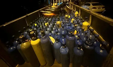 Đà Nẵng phát hiện, thu giữ hàng trăm bình khí cười