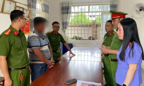 Khởi tố, bắt tạm giam các đối tượng tháo thiết bị giám sát hành trình tàu cá