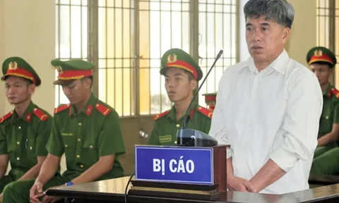 Thuyền trưởng bị phạt 7 năm tù trong vụ ca nô bị lật khiến 17 người tử vong ở vùng biển Hội An, Quảng Nam