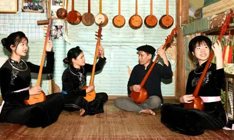 Liên hoan hát then đàn tính và nghệ thuật Xòe Thái tỉnh Lai Châu