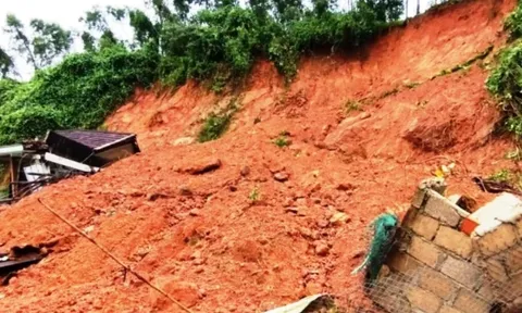 Mưa lớn, cảnh báo nguy cơ lũ quét, sạt lở đất tại Thừa Thiên Huế