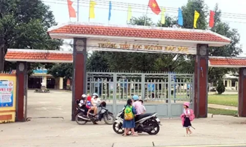 Quảng Nam: 15 học sinh ở nhập viện nghi do ngộ độc sau khi ăn sữa chua