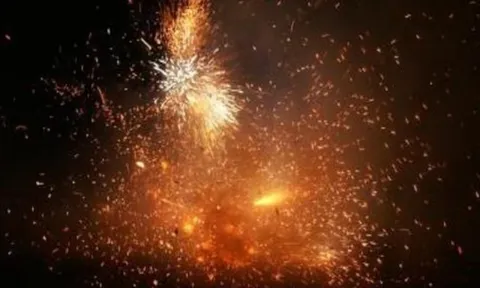 Nổ pháo hoa tại lễ hội tôn giáo ở Ấn Độ, hơn 150 người bị thương