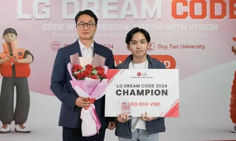 Sinh viên Trường đại học Bách Khoa Đà Nẵng xuất sắc đoạt cú đúp vô địch các cuộc thi về lập trình tin học