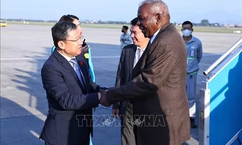 Chủ tịch Quốc hội Chính quyền Nhân dân Cuba Esteban Lazo Hernandez bắt đầu thăm làm việc tại Việt Nam