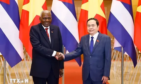 Chủ tịch Quốc hội Chính quyền Nhân dân Cuba kết thúc chuyến thăm Việt Nam