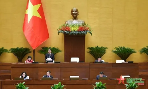 Sửa Luật Đầu tư công: Cân nhắc việc chuyển quyết định chủ trương đầu tư từ HĐND sang UBND cùng cấp