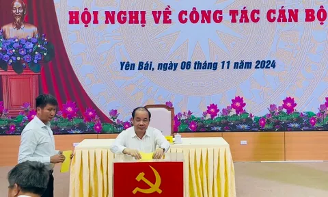 Đồng chí Trần Huy Tuấn được bầu giữ chức Bí thư Tỉnh ủy Yên Bái