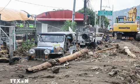 Philippines sơ tán hàng nghìn người trước bão Toraji