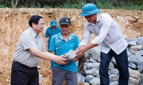 Chỉ thị của Thủ tướng Chính phủ về việc đẩy nhanh triển khai xóa nhà tạm, nhà dột nát trên địa bàn cả nước