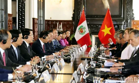 Chủ tịch nước Lương Cường hội đàm với Tổng thống Peru Dina Ercilia Boluarte Zegarra