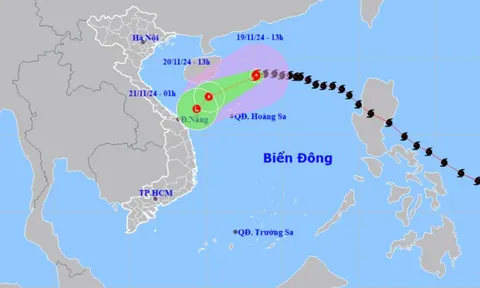 Bão số 9 đang suy yếu trên Biển Đông