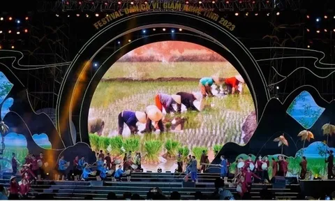 Thao thức với Festival “Về miền Ví, Giặm - Kết nối tinh hoa di sản”