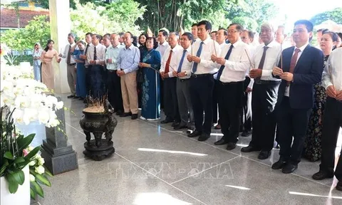 Trang trọng lễ giỗ lần thứ 95 cụ Phó bảng Nguyễn Sinh Sắc