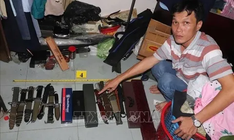 Thành phố Hồ Chí Minh: Triệt phá đường dây buôn bán vũ khí quân dụng trên mạng