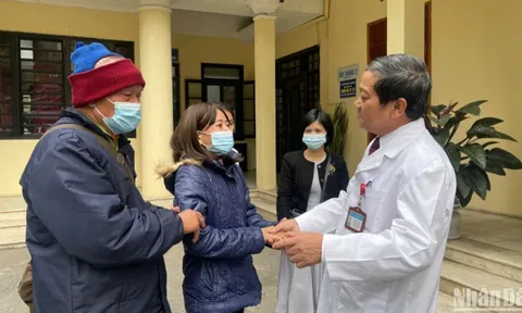 Bệnh nhân ca ghép phổi khiến bác sĩ "cân não" được xuất viện