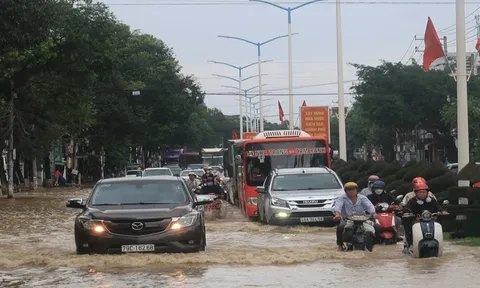 Một số xã phía tây Nha Trang bị ngập, nước rút chậm