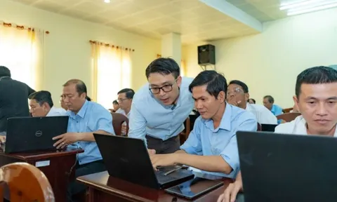Hơn 1.400 giáo viên tham dự chương trình tập huấn AI