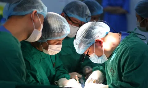 Bệnh viện đa khoa tỉnh Lào Cai lần đầu tiên ghép thận từ người hiến chết não