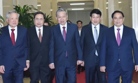 Nỗ lực hoàn thành các nhiệm vụ, chỉ tiêu phát triển kinh tế-xã hội năm 2025, tạo tiền đề cho giai đoạn tiếp theo