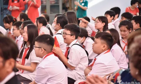 Ba đối tượng được dạy thêm, học thêm trong trường