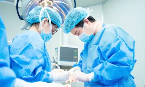 Tổn thương da nghiêm trọng sau liệu trình trị nám, peel da