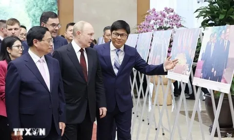 Trao đổi Thư mừng nhân dịp kỷ niệm 75 năm Ngày thiết lập quan hệ ngoại giao Việt Nam - Liên bang Nga