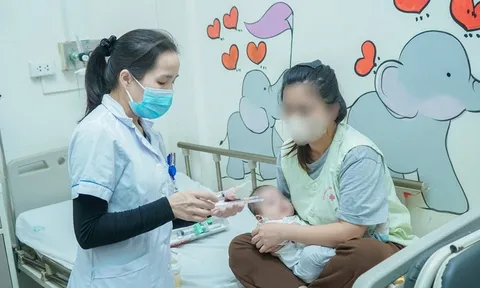 Bệnh viện E: Phẫu thuật ít xâm lấn cứu bé 3 tháng tuổi bị thông sàn nhĩ thất bán phần
