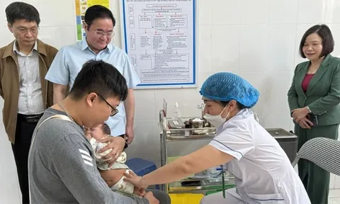 Hà Nội triển khai tiêm vaccine phòng sởi cho trẻ từ 6 đến dưới 9 tháng tuổi