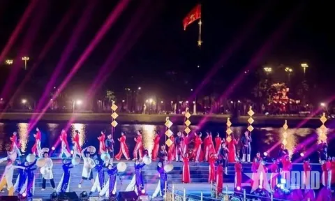 Lễ khai mạc Năm Du lịch Quốc gia - Huế 2025: Rực rỡ giữa Huế mộng mơ
