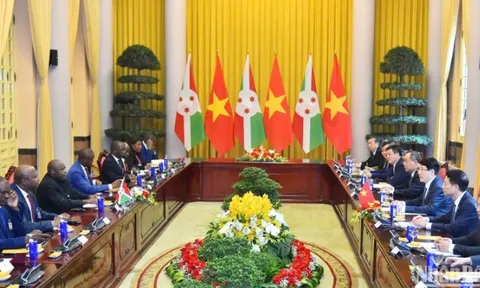 Chủ tịch nước Lương Cường hội đàm Tổng thống Cộng hòa Burundi Evariste Ndayishimiye
