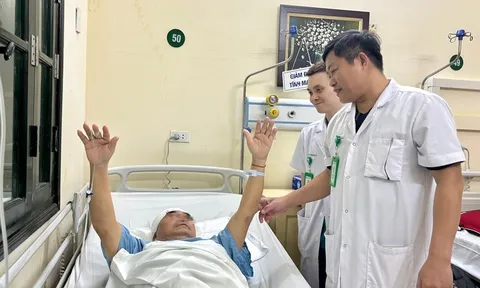 Bệnh viện Hữu nghị Việt Đức: Lần đầu tiên phối hợp hai đường mổ trong một ca phẫu thuật