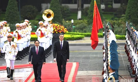Thủ tướng Phạm Minh Chính chủ trì lễ đón Thủ tướng Tây Ban Nha Pedro Sánchez