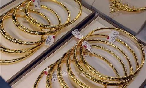 Giá vàng trong nước lập đỉnh mới 120 triệu đồng/lượng