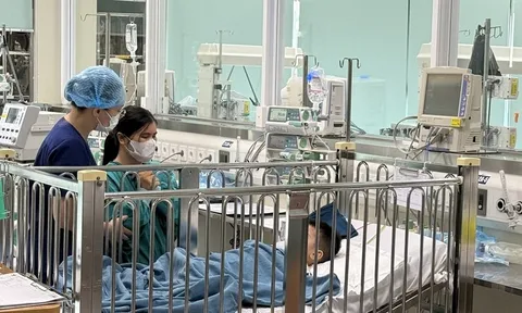 Bệnh viện đa khoa tỉnh Nam Định: Đình chỉ một số nhân viên y tế để xác minh làm rõ vụ việc