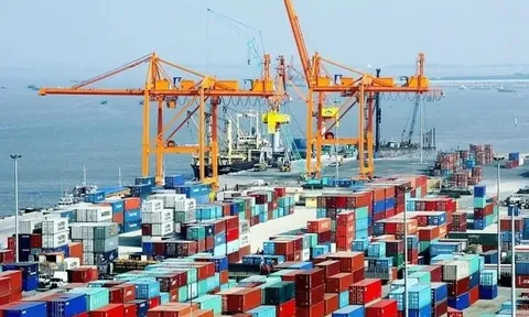 Việt Nam xuất siêu 3,79 tỷ USD trong 4 tháng đầu năm