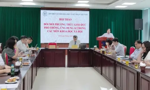 Đổi mới giáo dục phổ thông, ứng dụng AI trong các môn học xã hội