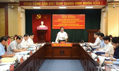 Thượng tướng Trịnh Văn Quyết chủ trì làm việc với Ban Thường vụ Tỉnh ủy Tuyên Quang và Hà Giang