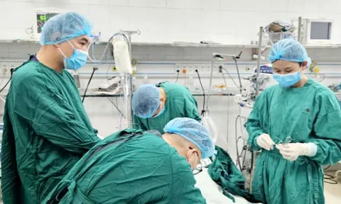 Cứu sống nam thanh niên hôn mê sâu, suy đa tạng do ngộ độc ma túy